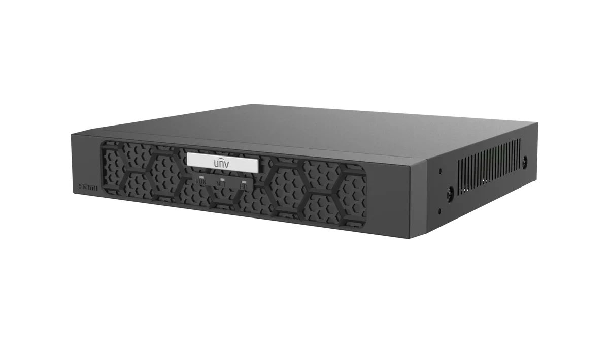 Uniview CCTV 8MP Kit – 4× IPC3618SS‑ADF28K‑I1 Turret Cameras + 4‑Channel Ultra265 PoE NVR(NVR501‑04B‑P4‑IQ), Includes HDD