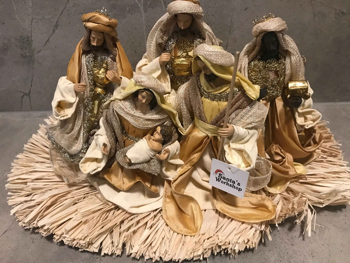 🎄 53cm Gold Christmas Nativity Ornament with Manger – Holy Family Religious Scene, Christian Christmas Home Decor & Holiday Gift ✨