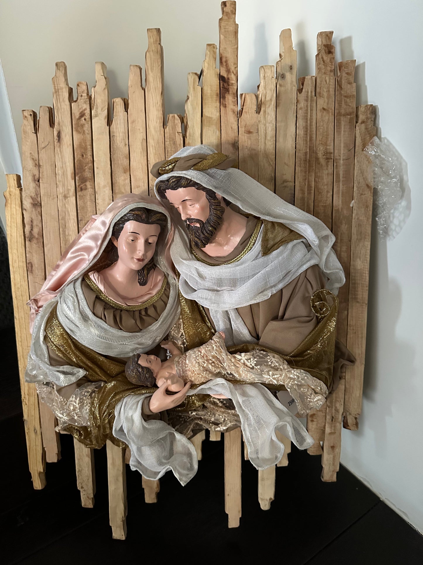 17.5" Handmade Christmas Nativity Wreath – Holy Family Religious Stable Wall Hanging Decoration