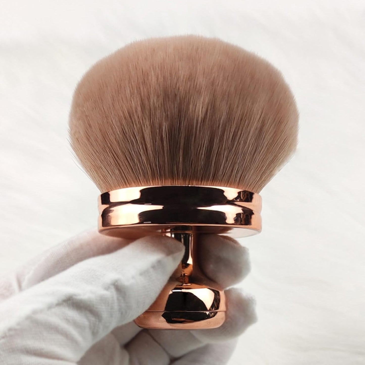 Extra Large Body Self Tanner Makeup Brush, 3 Inch Wide-headed Self Tanning Kabuki Blend Brush for Powder, Blusher, Foundation, Bronzer, Self Tan Face, Body, Leg and Back Applicator (Gold)