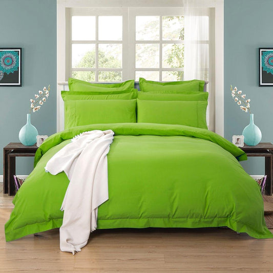Green queen duvet quilt cover set with matching pillows