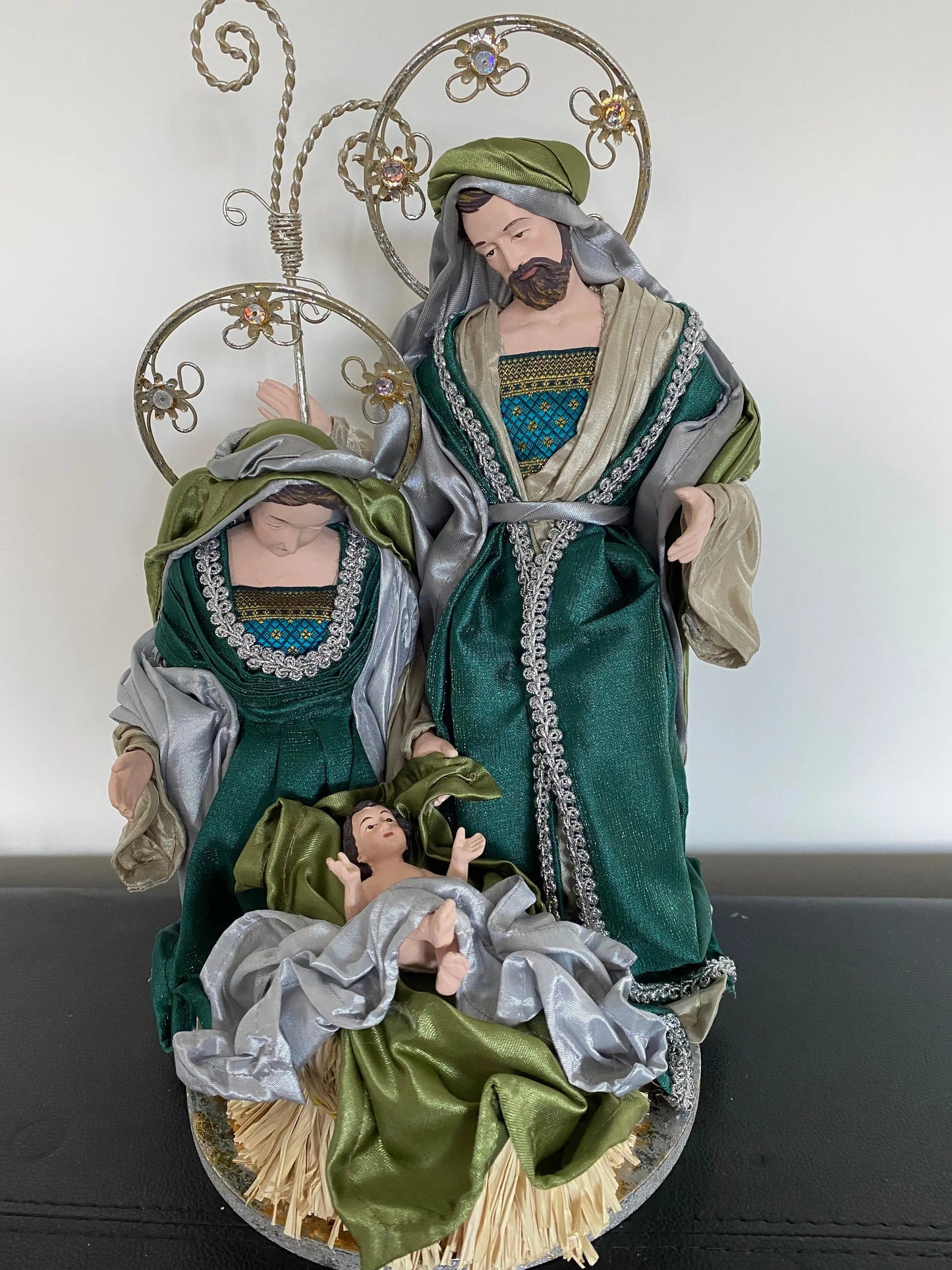 🎄 15.5" (51cm) Handmade Christmas Nativity Set with Angels & Manger Scene – Religious Christian Holiday Home Decor & Christmas Gift ✨