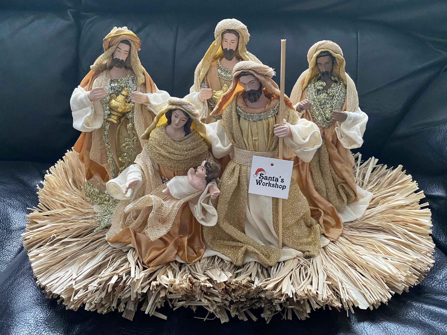 🎄 53cm Gold Christmas Nativity Ornament with Manger – Holy Family Religious Scene, Christian Christmas Home Decor & Holiday Gift ✨