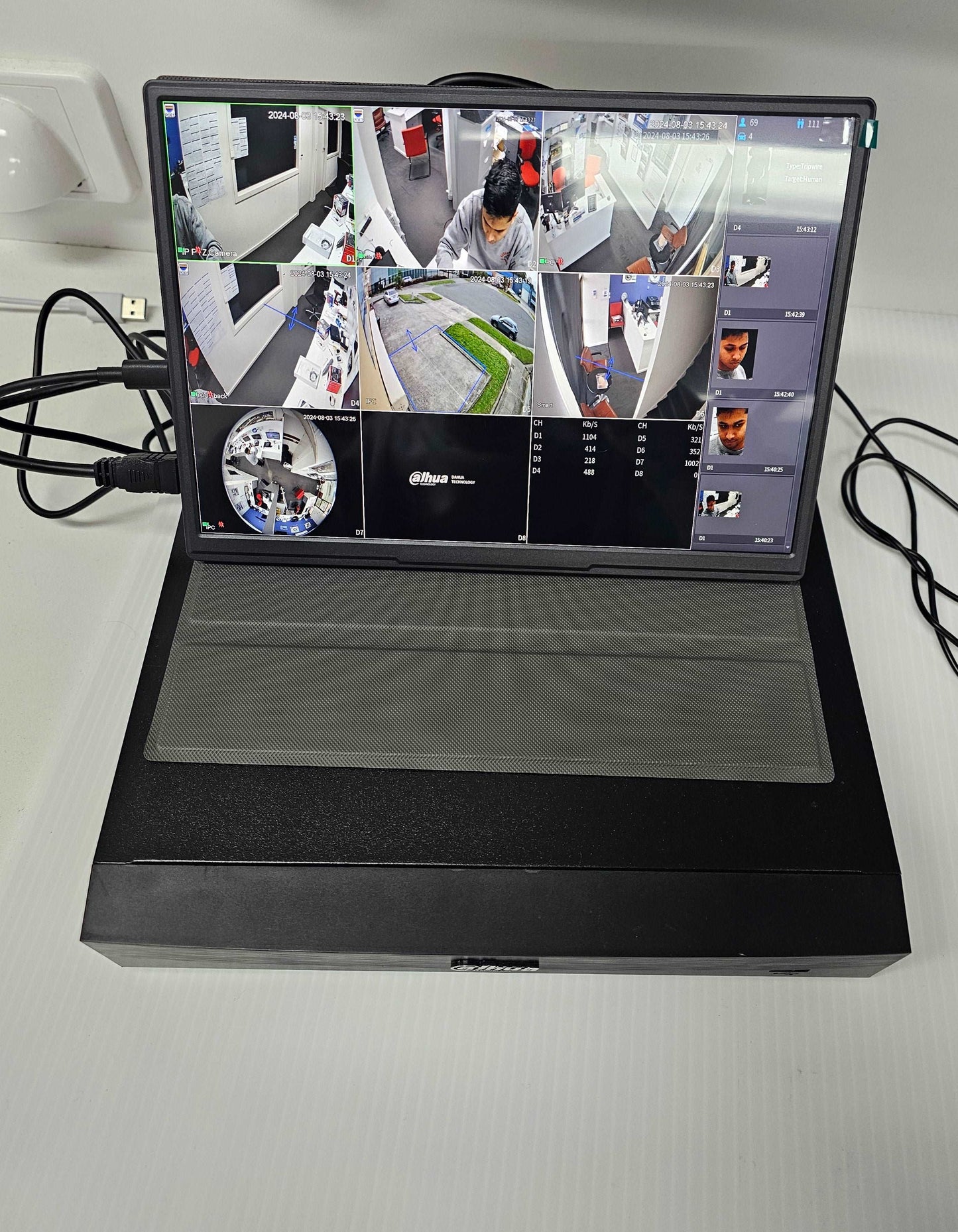 10.5 INCH PORTABLE MONITOR Full HD for CCTV, Security Systems & On‑site Monitoring
