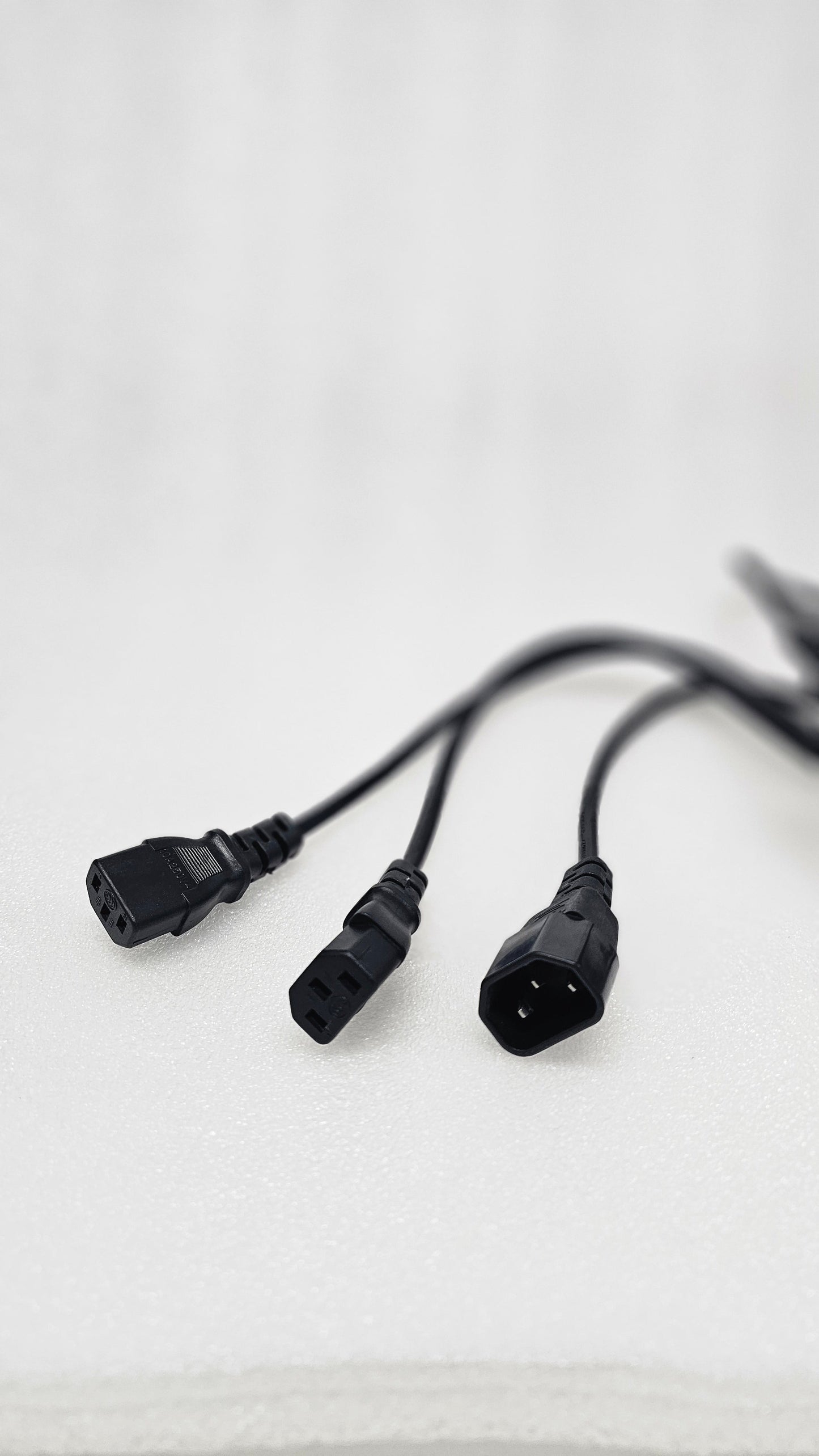 1.3 m IEC C14 to 2× IEC C13 Y‑Splitter Power Cable, 3×0.75 mm² PVC H05VV‑F