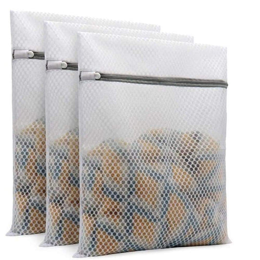 Mesh laundry bags (3-pack) with zippered closures, white fabric