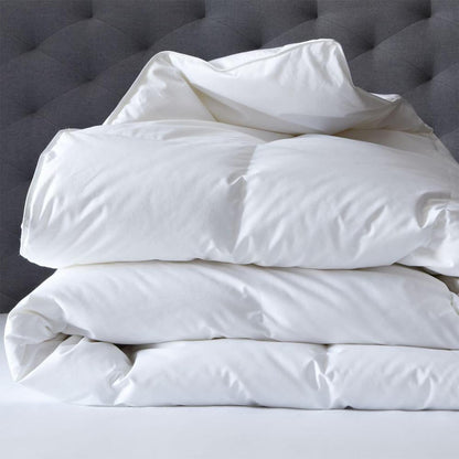 Bamboo quilt with box-stitched fill, white comforter