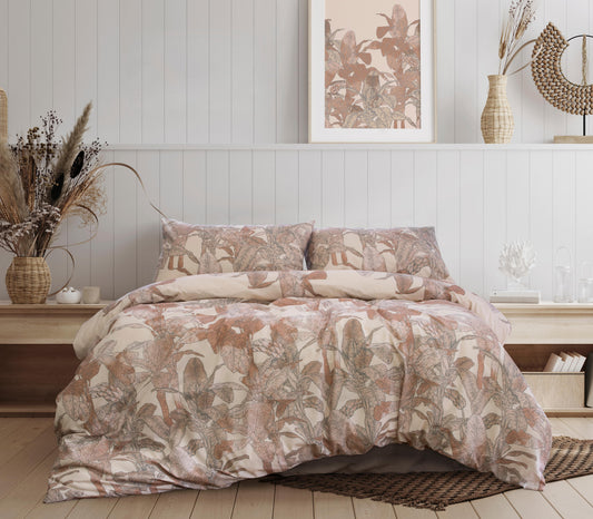 Quilt cover set (king): beige botanical print with terracotta leaf outlines