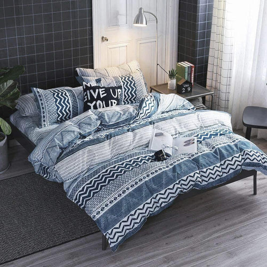 Super king duvet and quilt set with blue/gray zigzag comforter and matching pillows