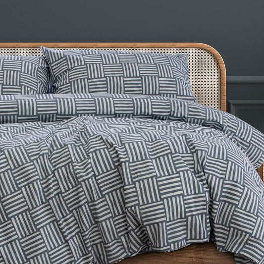 King quilt cover set, folded view, blue and white woven geometric pattern