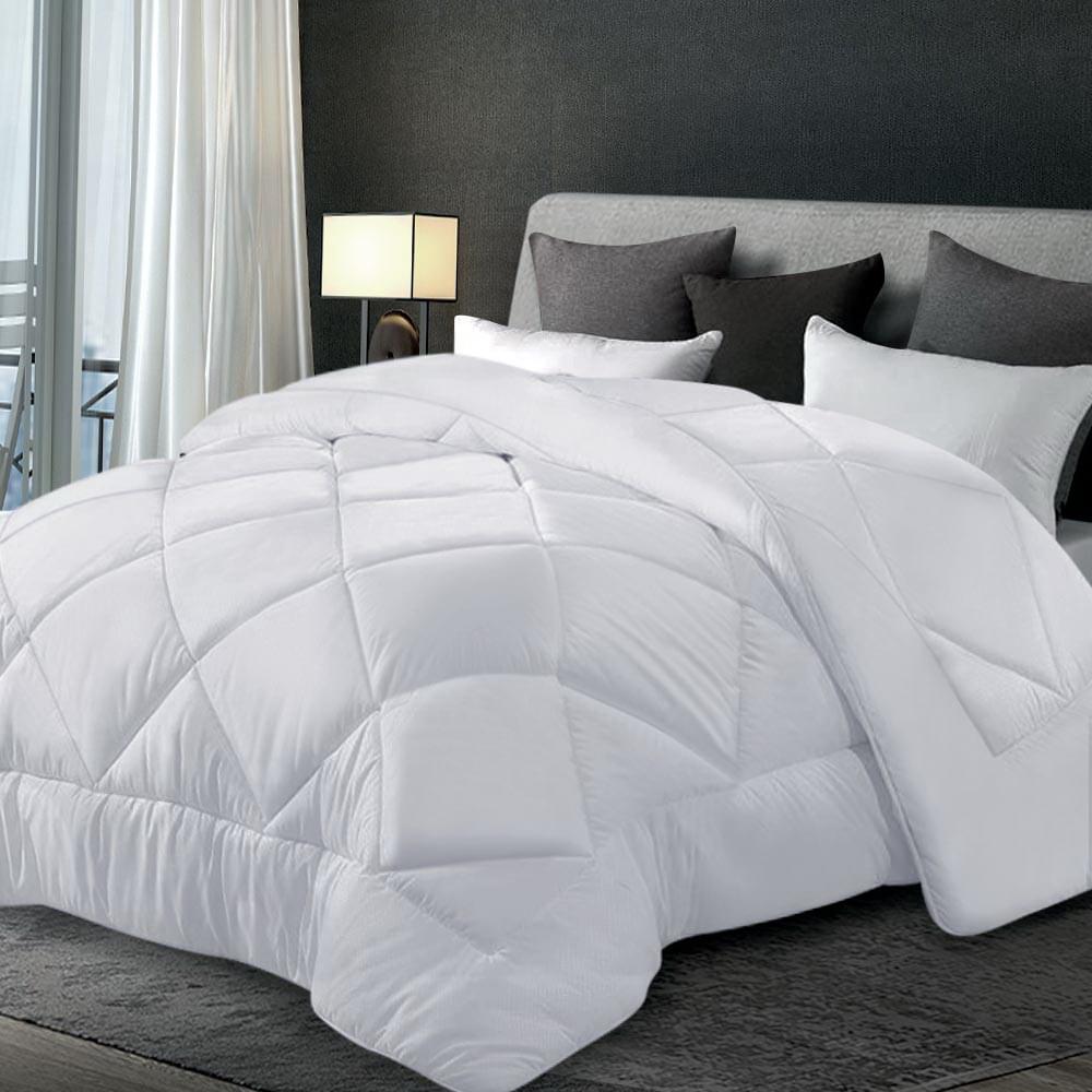 Microfibre bamboo quilt, white, puffy diamond channels and large bed drape