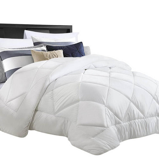 Super king microfibre bamboo quilt, white with diamond stitched baffle construction.