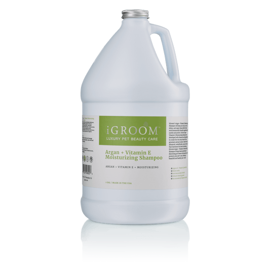iGROOM Argan + Vitamin E moisturizing shampoo bottle, back label view