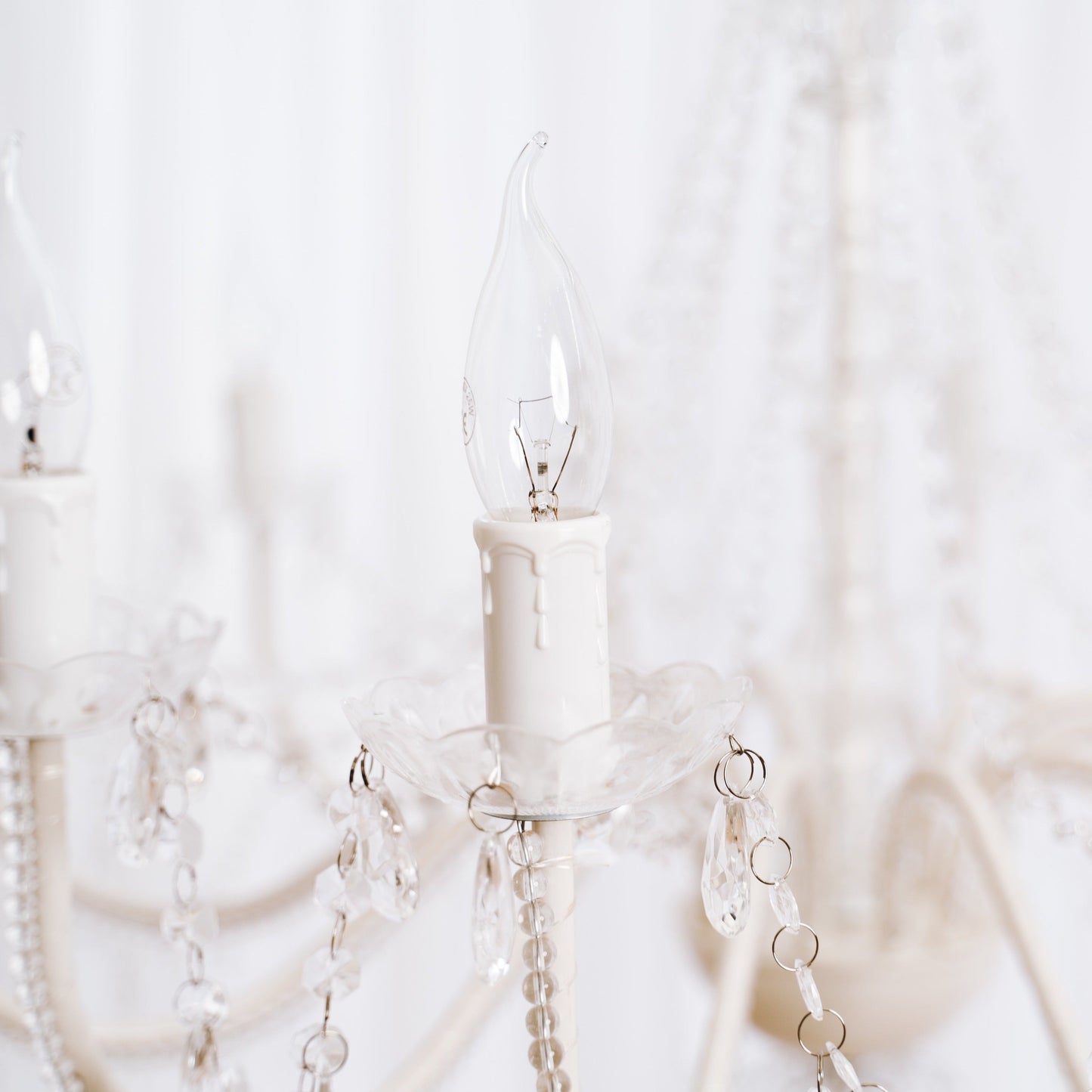 Cassie Chandelier 12 Light - Clear Acrylic