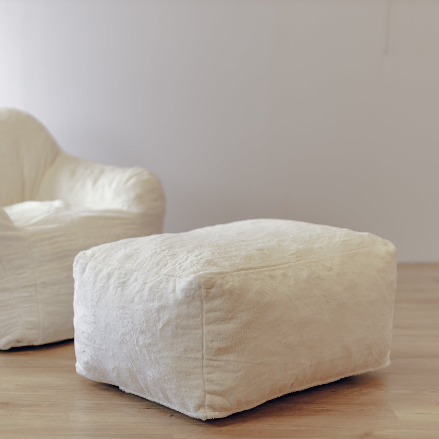DreamPod® Ottoman - White