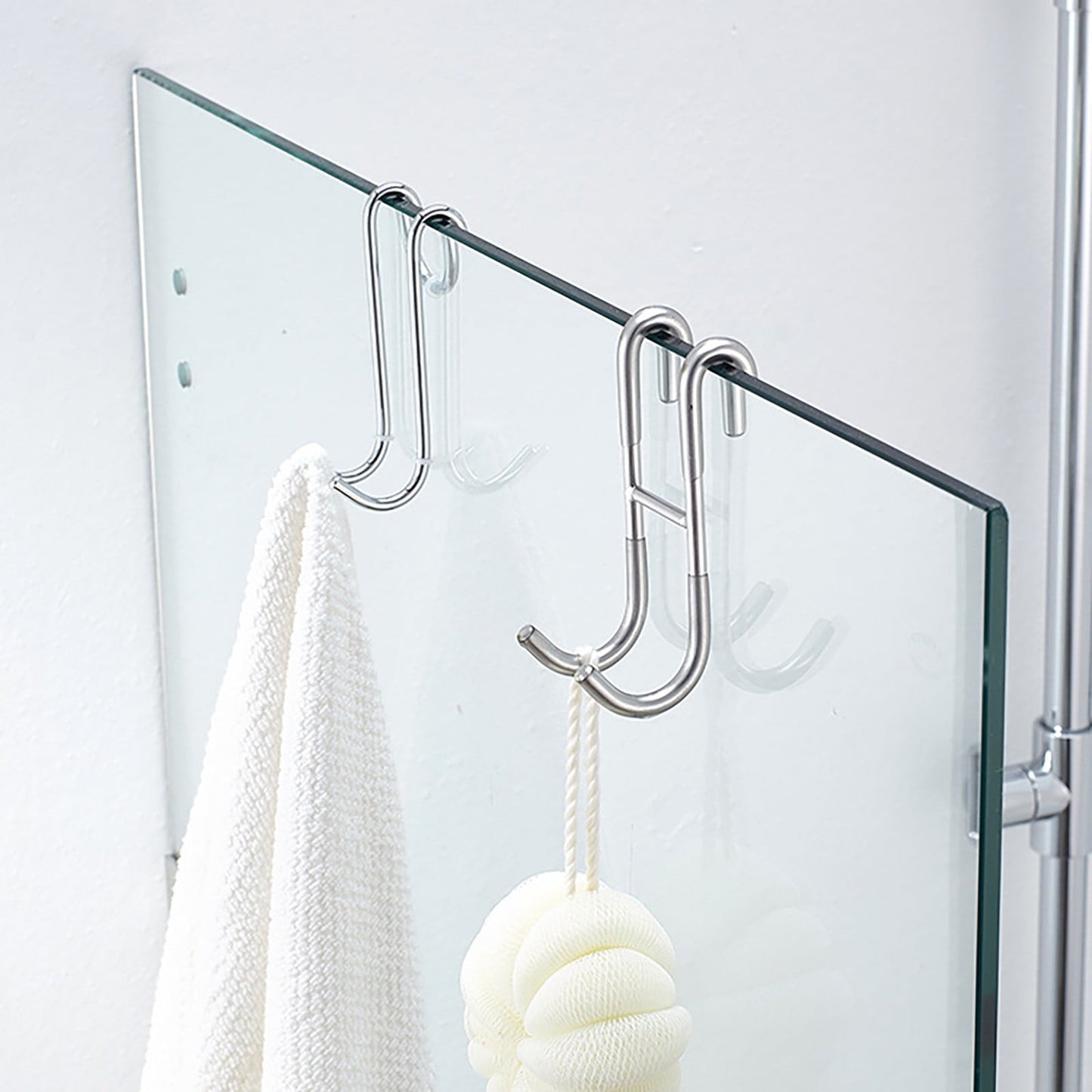 Over The Door Hooks,1 Pack Hangers Hooks with Rubber Prevent Scratches Heavy Duty Organizer for Living Room, Bathroom, Bedroom, Kitchen Hanging Clothes, Towels, Hats, Coats, Bags(Black) Z1-Clear