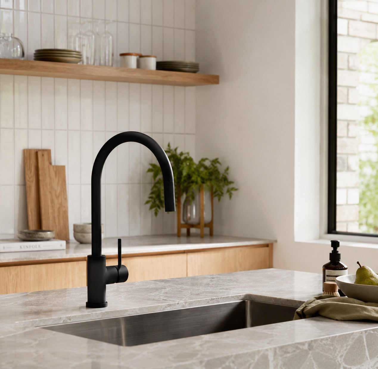 Reno Pull-Out Kitchen Mixer - Matt Black