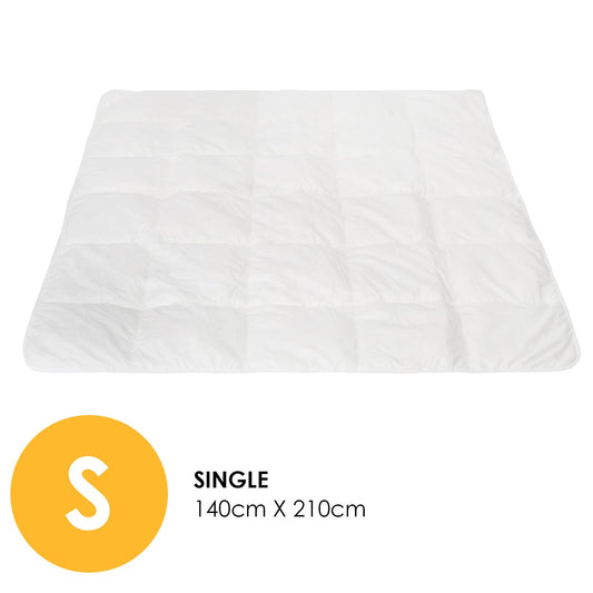 White single quilt with box-stitched channel pattern