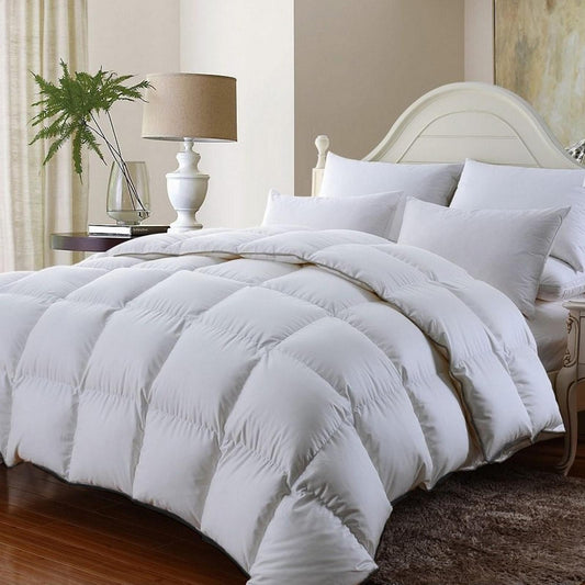 White king-size quilt duvet with box-stitched baffles and soft puffy fill
