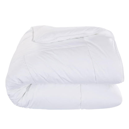 White quilted duvet with stitched baffle boxes