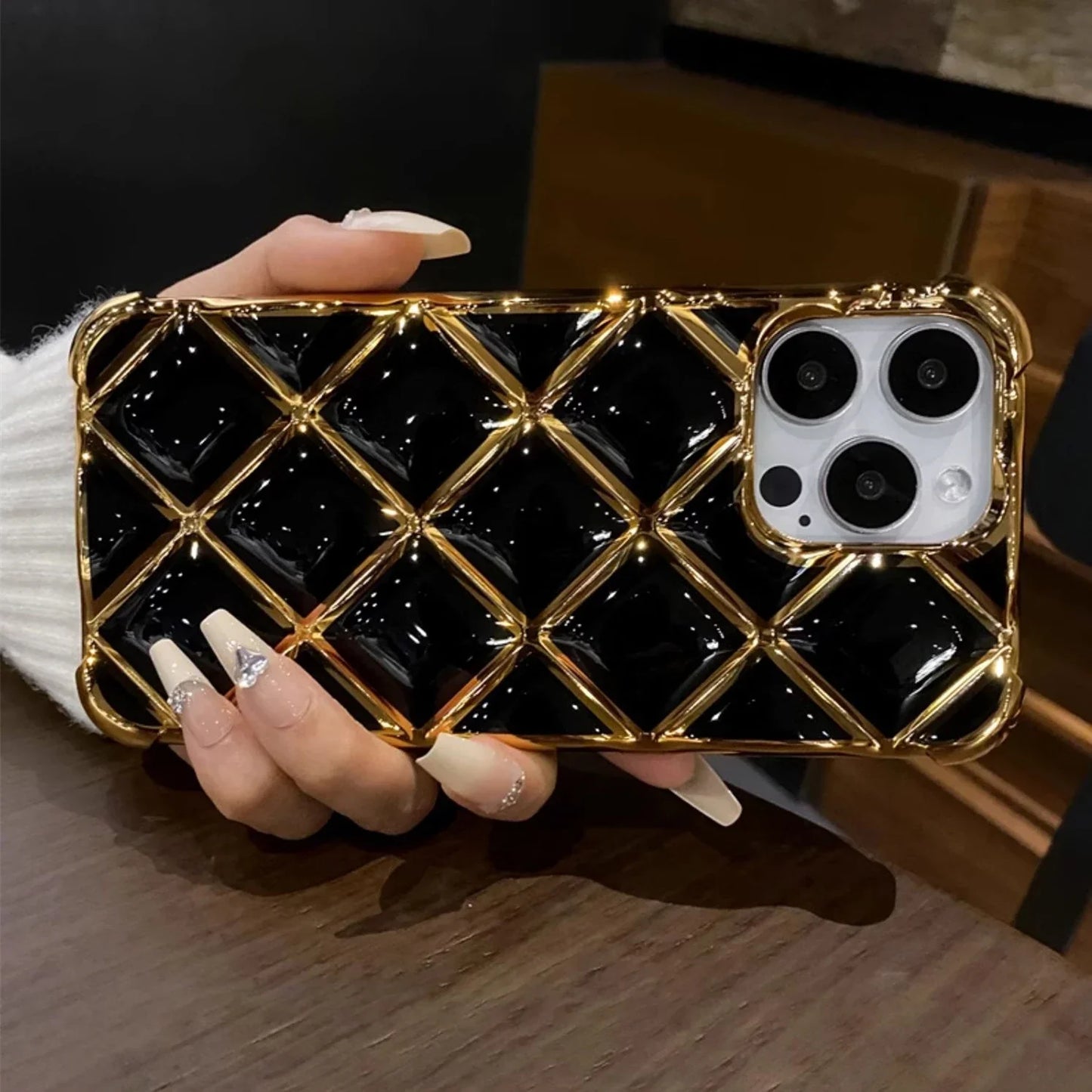 iPhone Case With Diamond Plating