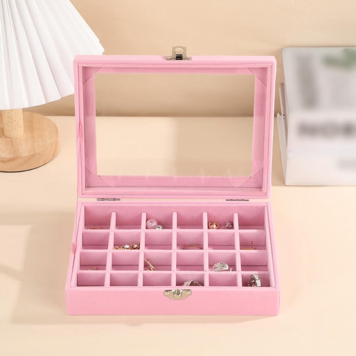 Sieradendoos - Sieradenhouder - Sieradendoos voor volwassenen - Sieradendoos voor meisjes - Sieradendoos van fluweel met deksel glazen - 24 compartmenten - Beige