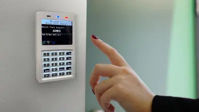 Bosch CP737B 3.5" Colour Keypad with Smart Card Reader & Wi-Fi – White | CP737B