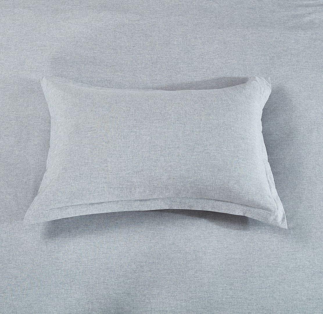 Light blue pillow sham with smooth tailored edge