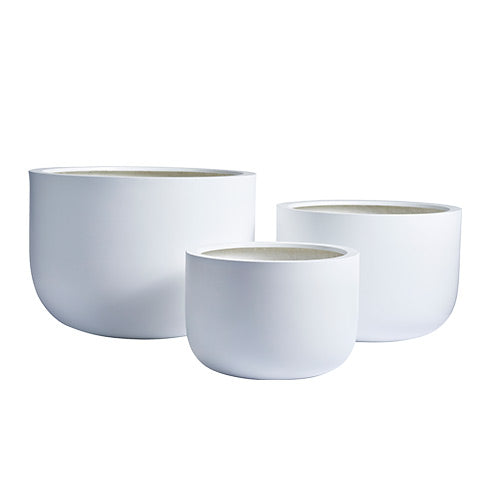 The Chop planter set in white, three smooth round pots