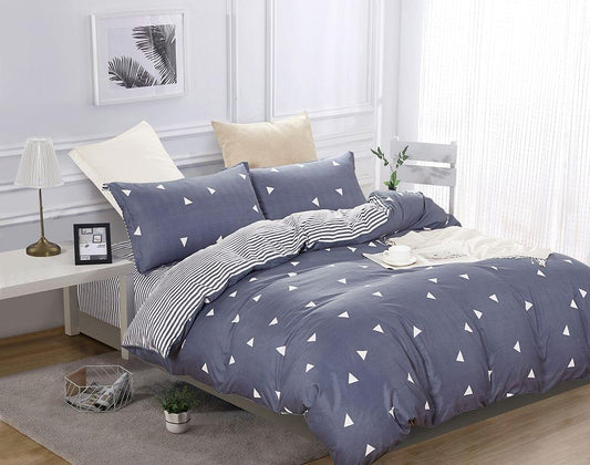 Queen duvet cover set in dark blue with white triangle print and striped pillowcase