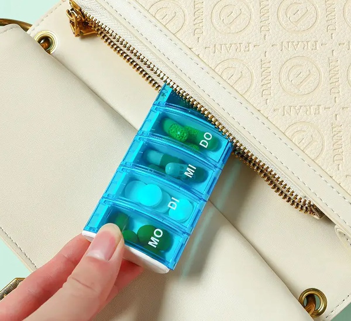 Pill Box | Pill Box | Medicine Box | Pill Box | 7 Days | 1 Week | Monday to Sunday | Green