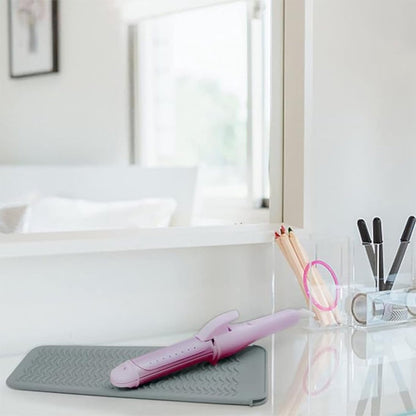 Heat-resistant mat - Heat-resistant pads - Heat mat - Silicone case - - Silicone protective pads - Curling iron mat - Straightener mat - storage bag - storage pouch - for curling irons, straighteners, and hair styling tools - 286*142*9mm - grey