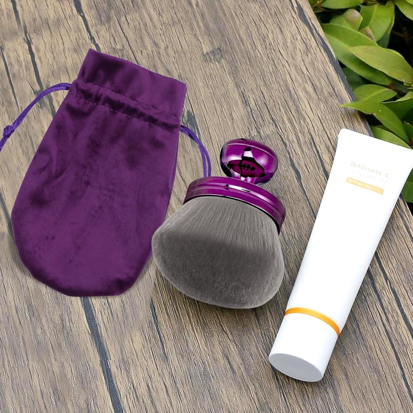 Blend & Blur Extra Large Body Makeup Brush or Sel Tanner,Leg Makeup & Bronzer Sel Tan Applicator, 3.2inch Wide Round Head Kabuki Brush or Application with Drawstring Bag (Purple)
