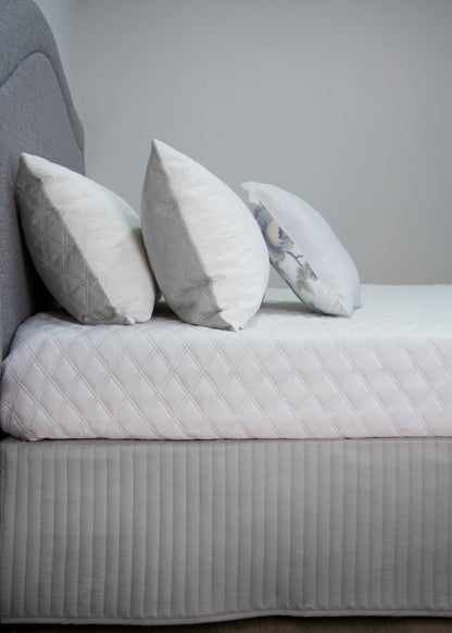 Quilted valance (King Single) in light gray with vertical channel stitching