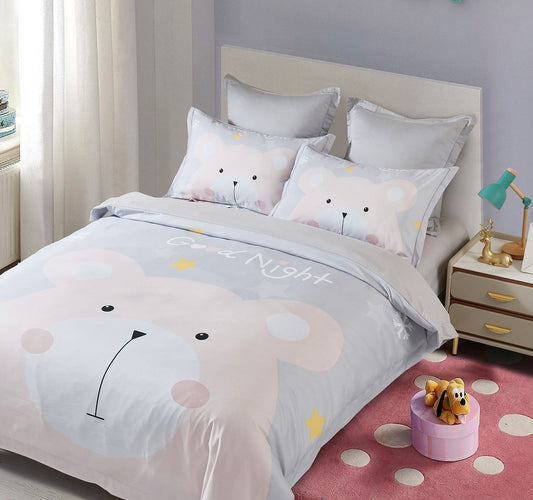 Kids quilt cover set with bear print and two square pillowcases