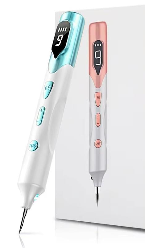 Blue and white skin tag remover pen with pointed needle tip