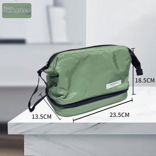 Dark green toiletry bag, zip top, approx 23.5x18.5x13.5cm