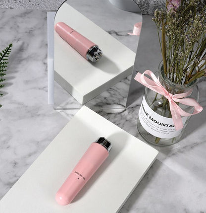 White Electric Eye Massager Pen - Vibration Massage Wand for Eye Area, Face, and Neck - Battery Operated Skincare Tool（Batteries not included）, Compact Daily Use, Gift Ready
