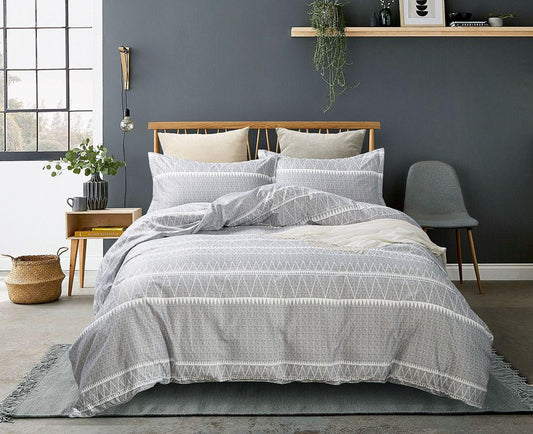Super king duvet cover set with grey and white geometric pattern, matching pillowcases
