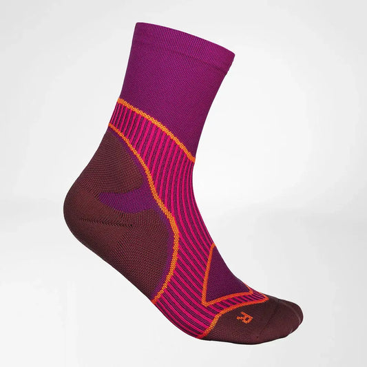 Mid-cut performance socks in burgundy with pink and orange diagonal stripes