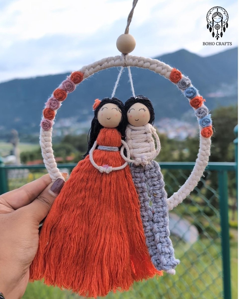 Macrame Doll Wall Hanging — Couple and Friendship Gift