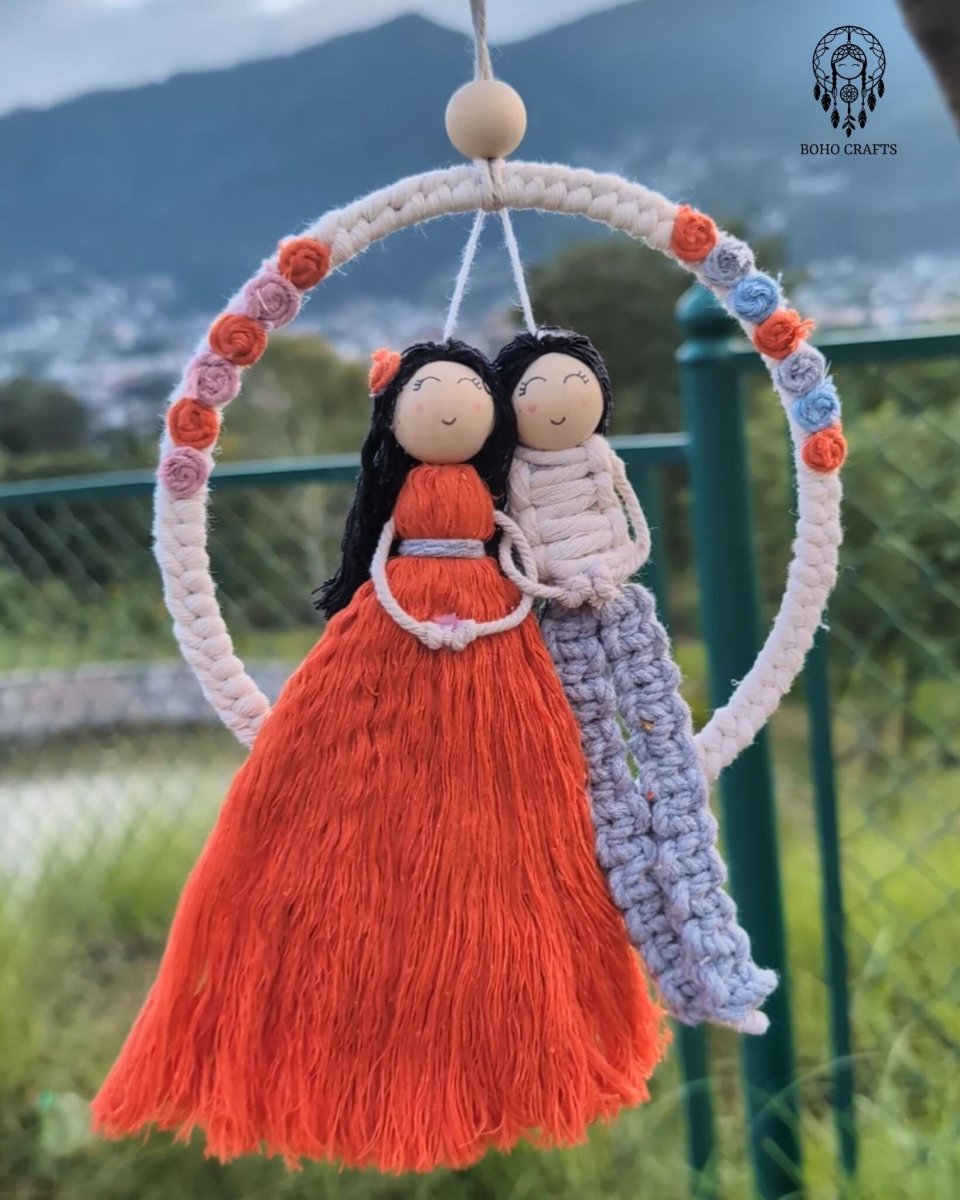 Macrame Doll Wall Hanging — Couple and Friendship Gift