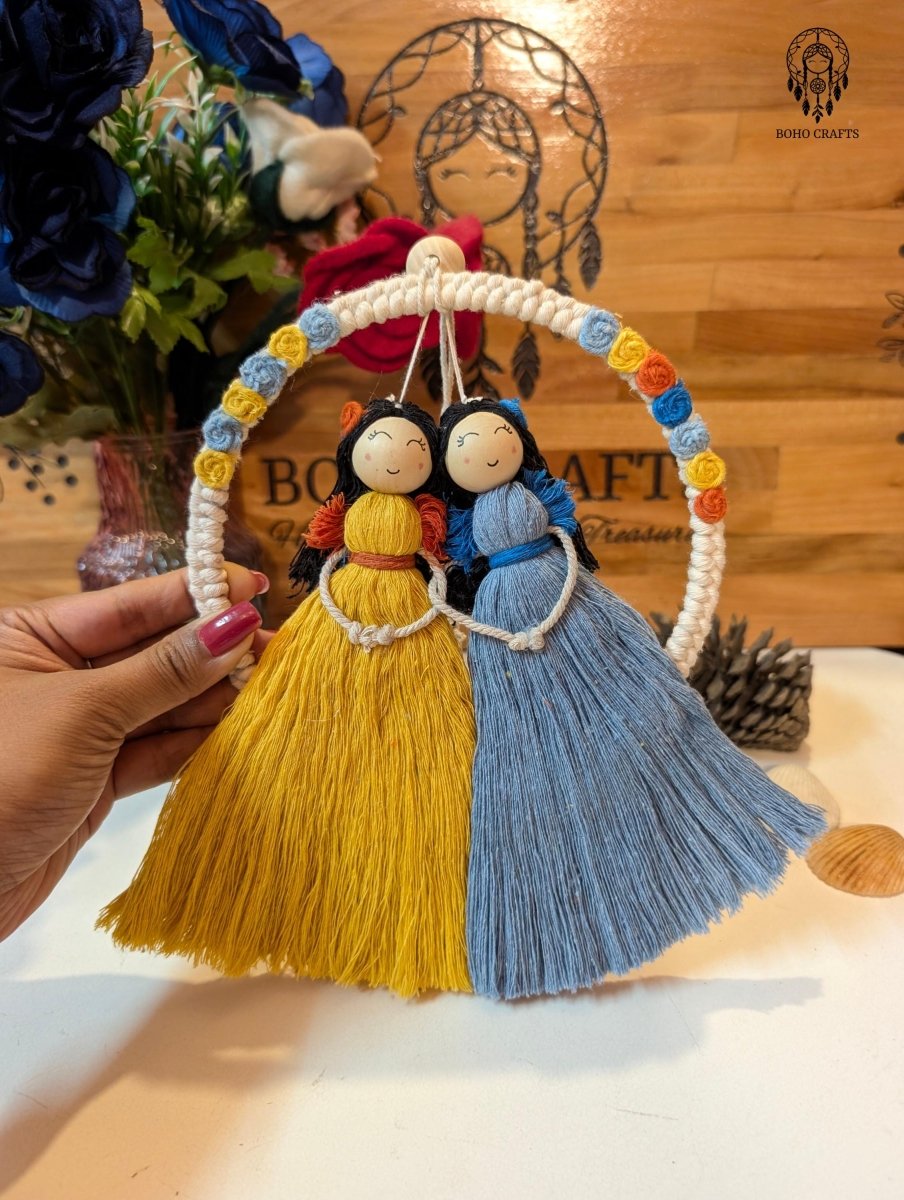 Macrame Doll Wall Hanging — Couple and Friendship Gift
