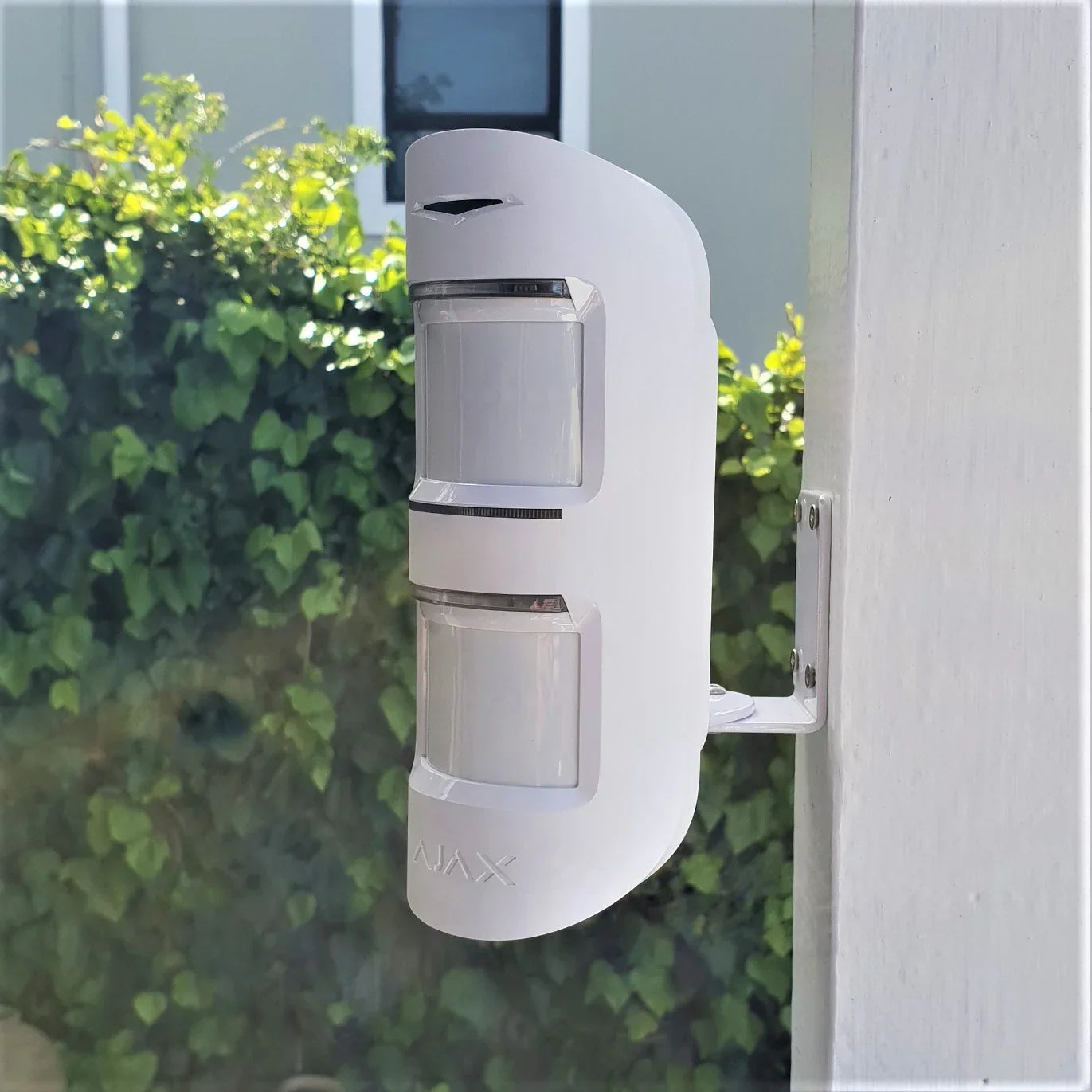 AMBRAC Universal Outdoor Bracket for Ajax MotionCam / MotionCam Outdoor / MotionProtect Outdoor – UOB-002