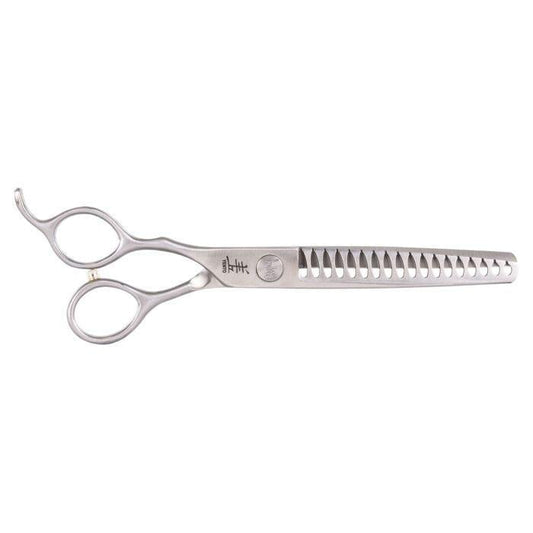 Left-handed chunking scissor, 18-tooth comb blade, oval finger loops, metallic silver