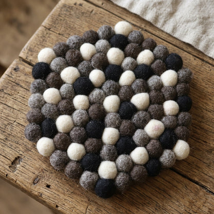 Monochrome Pebble Wool Felt Trivet Heat Mat – Handmade Pot Mat