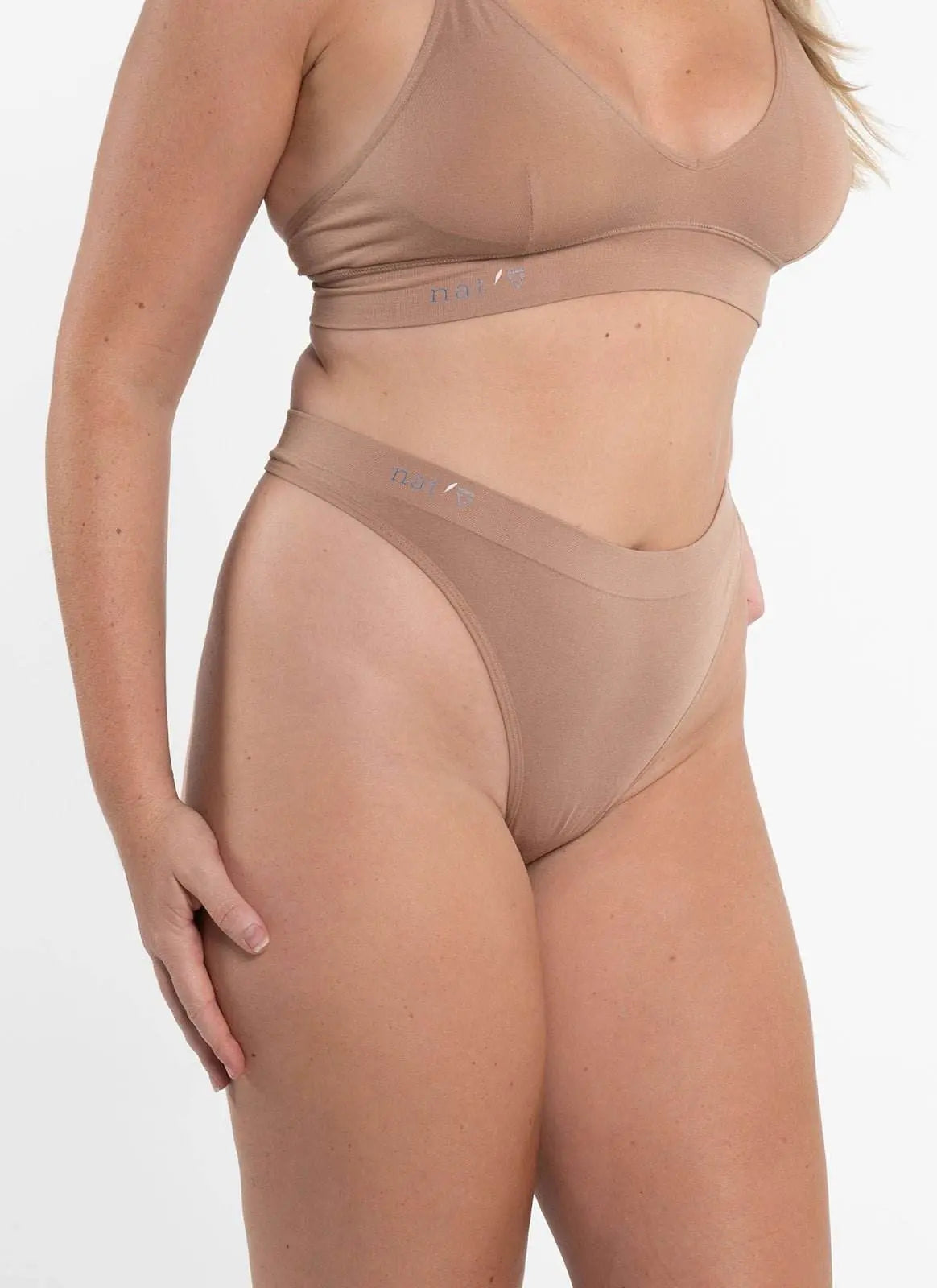 CHEEKY G STRING - CHESTNUT