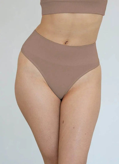 CHICHI G - CHESTNUT