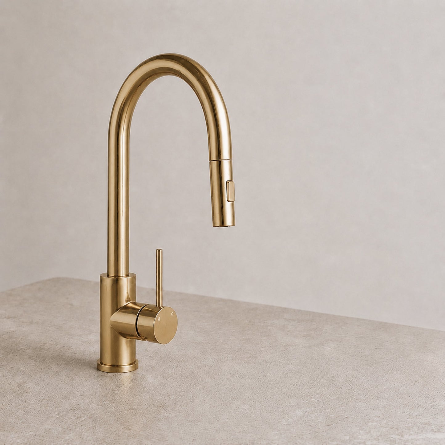 Reno Pull-Out Kitchen Mixer - Polished Gold
