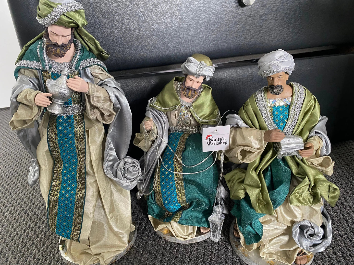15.5’’ Christmas Religious Handmade Nativity Set with Angel - Scene with Manger (51 cm)